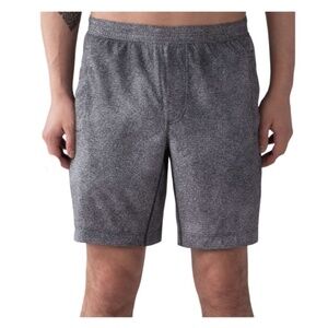 Lululemon Pace Breaker Short 9” Size Large Gray
